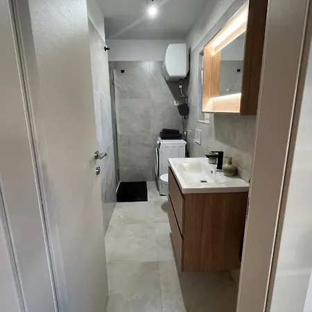 A & N With Free Private Parking Пула